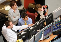 La Borsa di venerdì 8 maggio 2015