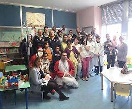 Babbo Vitali e tutta la Vanoli per portare i peluche ai bimbi