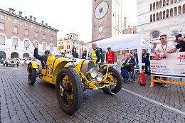 Mille Miglia, il passaggio in piazza del Comune