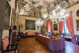 FOTO Dentro palazzo Calciati Crotti