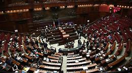 Sforbiciata ai parlamentari. Ecco chi si schiera per il no