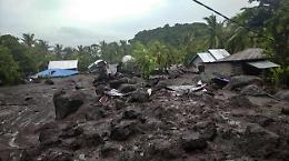 Indonesia: oltre 70 morti nelle inondazioni