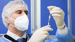Cremona, gli over 50 corrono ai ripari: +250 vaccinati