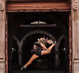 Esibizione delle scuole: Danzarte, Lecolededanse e Teatrodanza