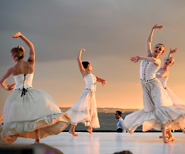 Esibizione delle scuole: Onstage, Amore per la danza e Centro danza sporting life