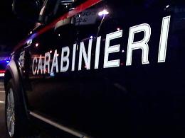 Ubriaca alla guida  finisce in un campo, denunciata e patente ritirata