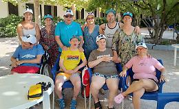 Con i volontari anche i disabili vanno al mare