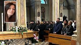 Addio a Maria, silenzio surreale carico di tristezza
