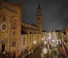 Luminarie nelle vie &laquo;in arrivo luned&igrave;&raquo;