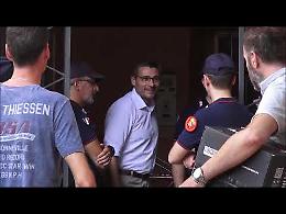 VIDEO Cremona, omicidio della piccola Gloria: il sopralluogo dei Ris in via Massarotti