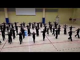 Dentro EM Danza di Izano