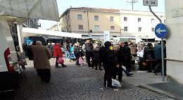 C'è crisi, a ruba gli abiti di seconda mano