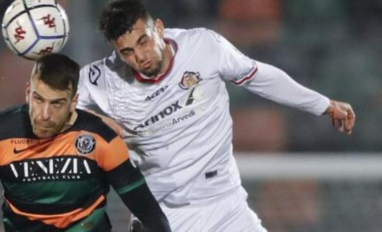 Cremonese: intervento chirurgico per Coccolo, 4 mesi di stop