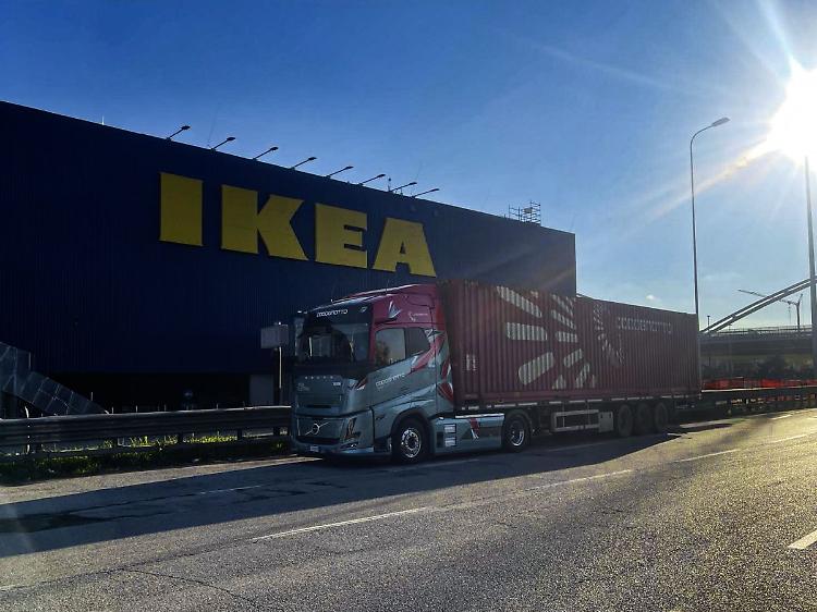Volvo Trucks, Codognotto e IKEA insieme per la transizione energetica
