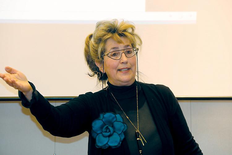 Presentazione del libro "Con il senno di poi" di Bianca Tosatti