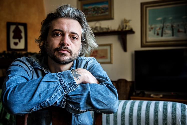 Caffè Letterario: Roberto Camurri presenta “Qualcosa nella nebbia”