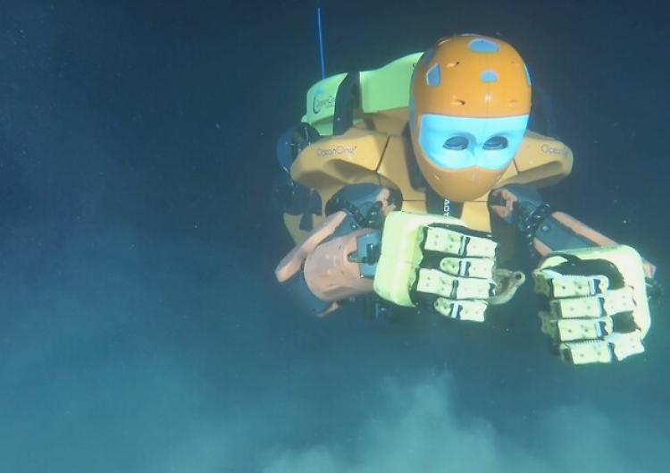 Un robot-sub va a caccia di relitti