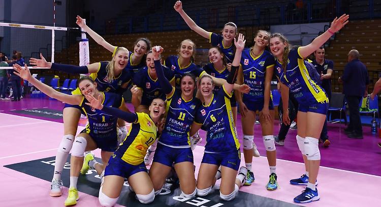 Volley, 