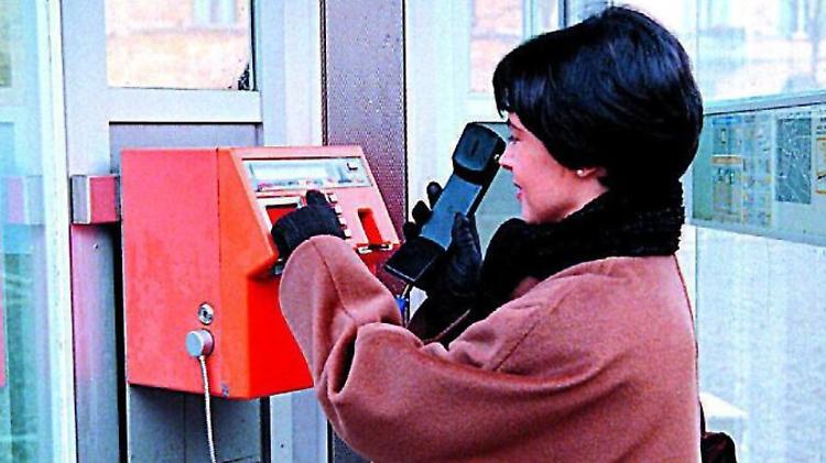 Altro che eliminarle, dovrebbero essere tutelate. Ricordo quando il telefono aveva il suo carattere