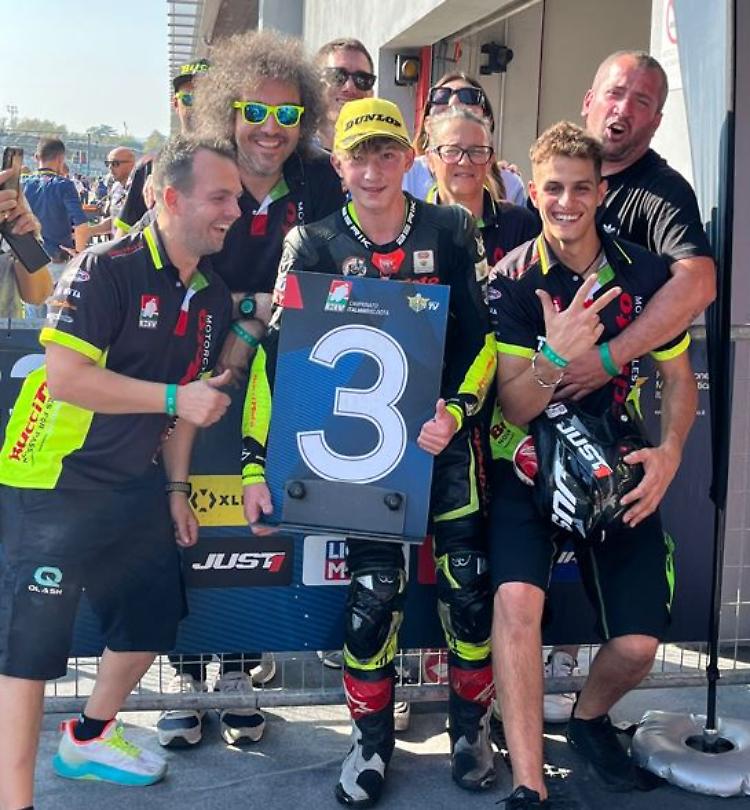 Moto: Borrelli continua a stupire e chiude terzo