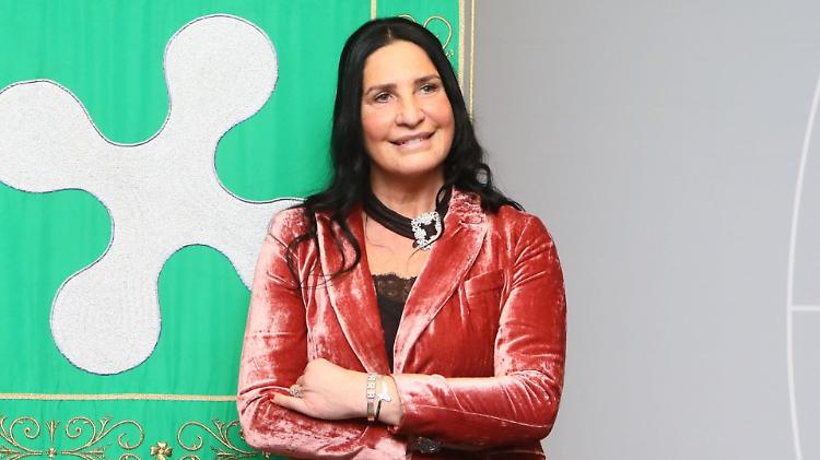 Lara Magoni si dimette dalla giunta regionale