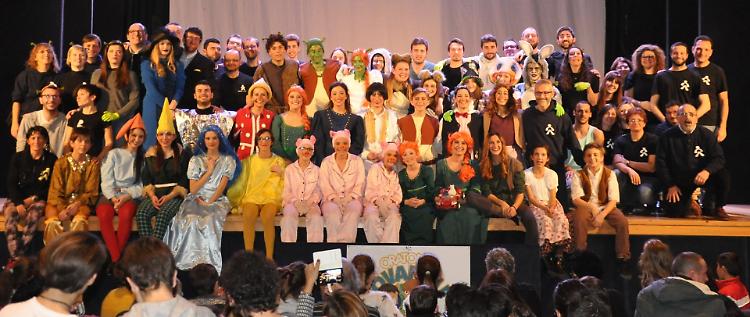 «La magia del teatro è nello stare insieme»