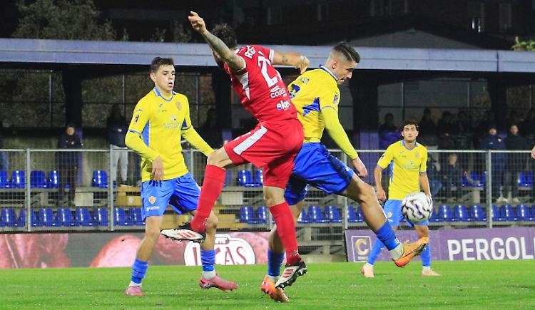 La Giana ne fa tre e il Pergo affonda