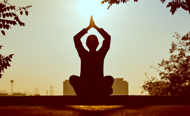POSIZIONE YOGA