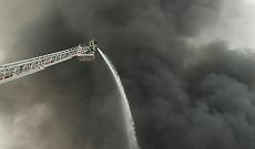 Rogo alla Magic Pack: foto e video dell&rsquo;intervento dei Vigili del Fuoco