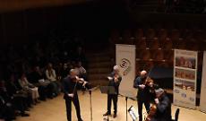 "Si pu&ograve; andare sulla luna, ma la musica &egrave; magia"