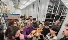 Sulle tracce di Stradivari: l'Europa della liuteria tra Mirecourt, Mittenwald e Hall in Tirol