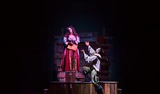 Viva il teatro: &laquo;Romeo e Giulietta&raquo; rivive in chiave di Commedia dell'Arte