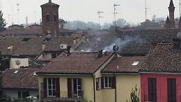 VIDEO Incendio in via XI Febbraio, VdF in azione