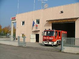 Incendio alla Danese Autogru, danni ingenti