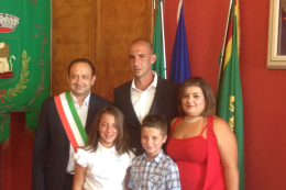 Agosto da record, 5 matrimoni civili