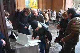 Folla in Duomo per le esequie di Azzurra Rossi