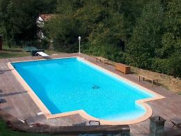 Piscina fantasma, denunciati per truffa tre bresciani