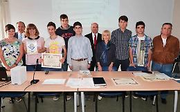 Premiati otto studenti meritevoli