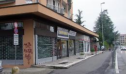 Nuova sala slot con annessa copisteria, è polemica