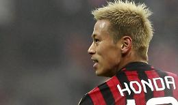 Il Milan batte 2-0 il Chievo, Il Verona piega il Cagliari (1-0)