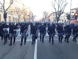 Il corteo verso il centro città