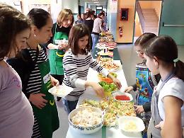 Cucina multietnica alla scuola media