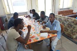 Profughi, respinto il blitz di Torchio