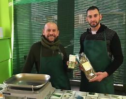 Pasta e olio di cannabis
Prima coltivazione (legale) della Bassa