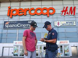Ladra di cosmetici a 16 anni. Bloccata sul fatto all'Ipercoop