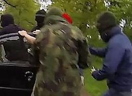 Minacciati e rincorsi da ladri in fuga dopo un colpo a vuoto