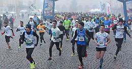 Maratonina di Santa Lucia, in 370 contro gelo e nebbia