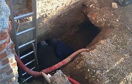 Voragine nel castello, team di archeologi al lavoro