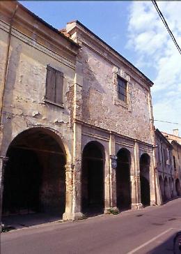 Rubata una bici nella chiesetta sconsacrata