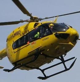 Incidente stradale, infortunio sul lavoro e caduta dalla moto: mattinata movimentata per soccorritori e forze dell'ordine